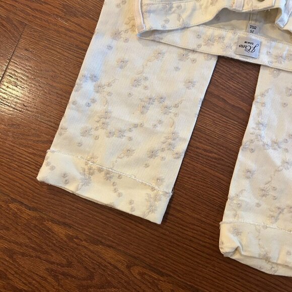 J. Crew Demi Boot Crop Jean Eyelet Embroidered High Rise Size 25 Feminine Preppy - Picture 11 of 14